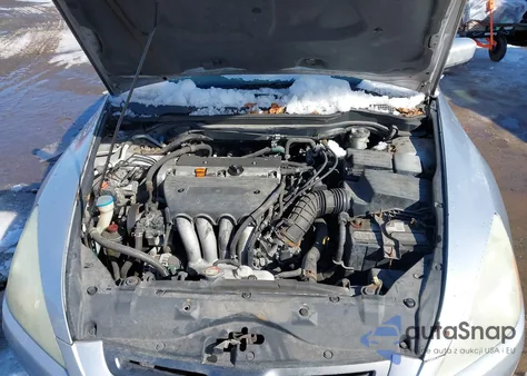 2003 Honda Accord 2.4 Ex z USA, uszkodzony, nr VIN 1HGCM56613A093475